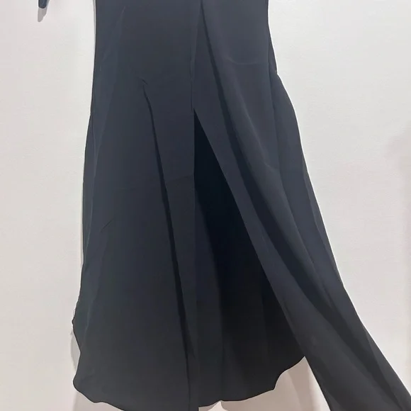 Top - Picture 2 of 3